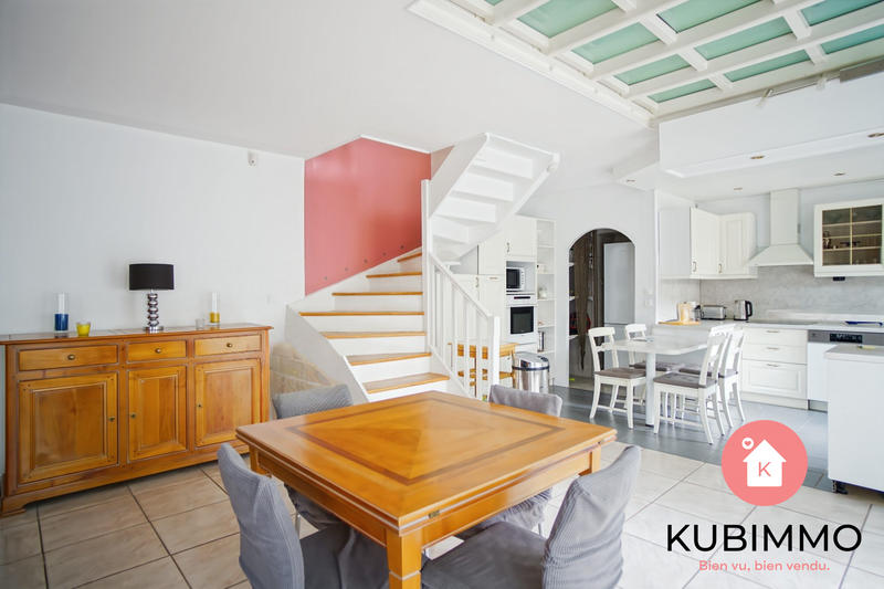 Appartement - 104 m² - 5 pièces