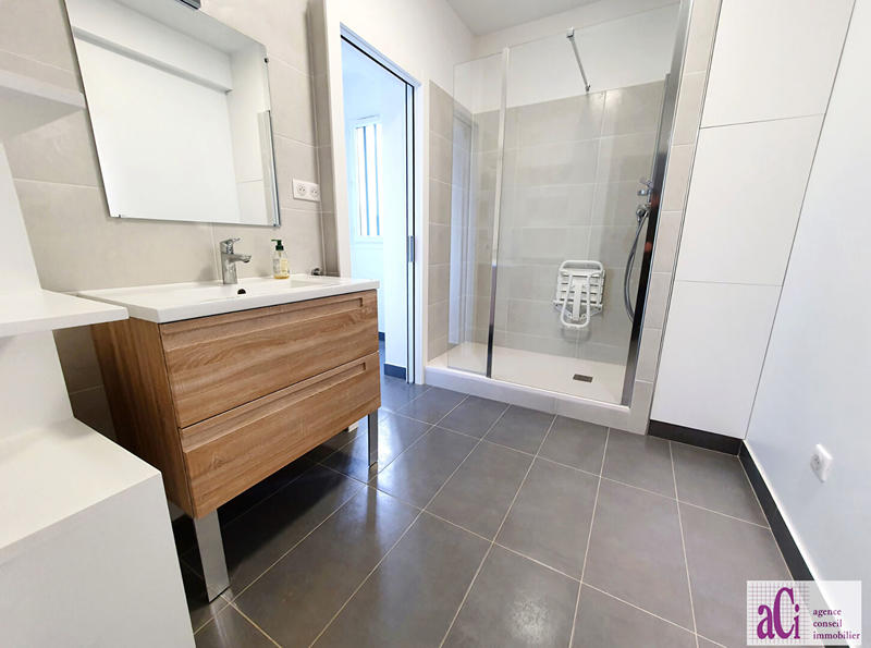 Appartement - 90 m² - 4 pièces