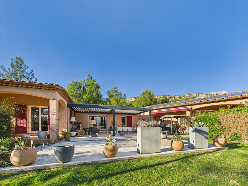 Maison - 195 m² - 5 pièces