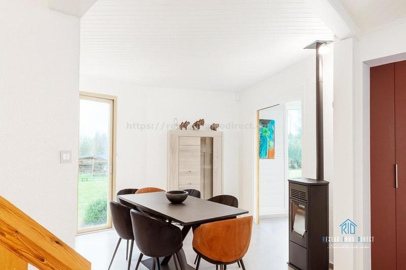 Maison - 169 m² - 8 pièces