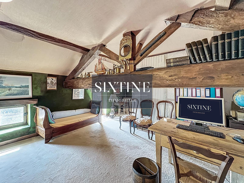 Maison ancienne - 219 m² - 7 pièces