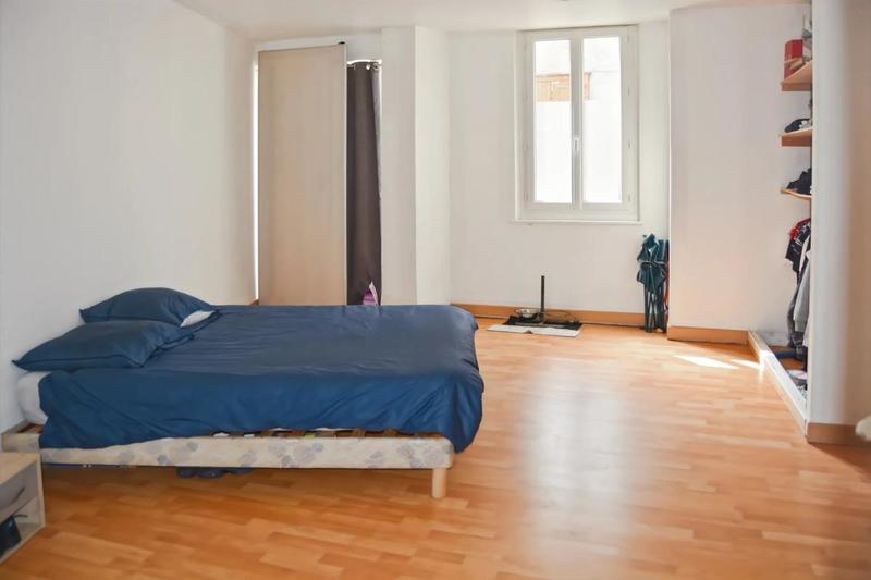 Maison - 200 m² - 7 pièces