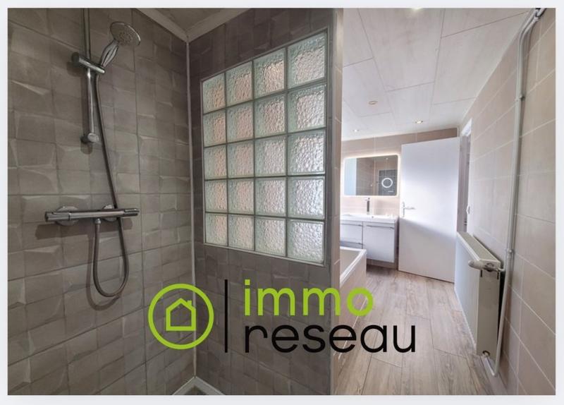 Maison - 203 m² - 7 pièces