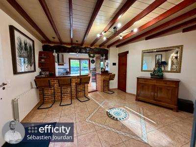 Maison - 136 m² - 6 pièces