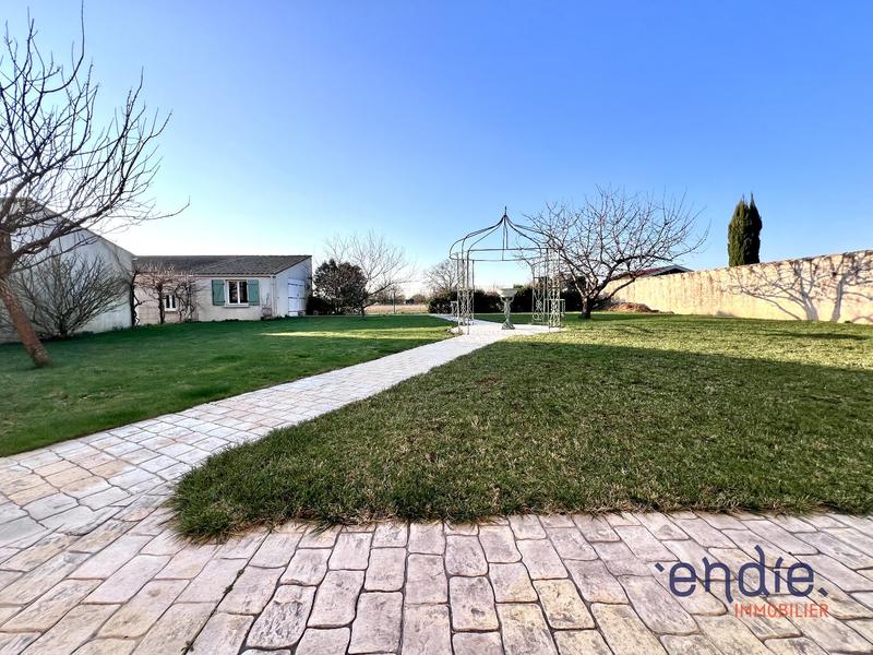 Maison - 183 m² - 7 pièces