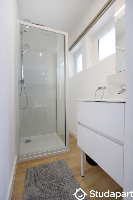 Chambre - 68 m² - 1 pièce