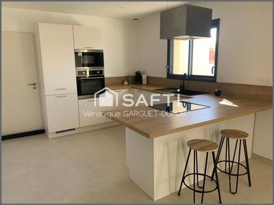 Maison - 95 m² - 4 pièces