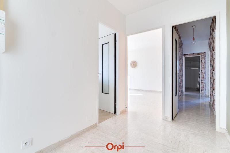 Appartement - 94 m² - 4 pièces