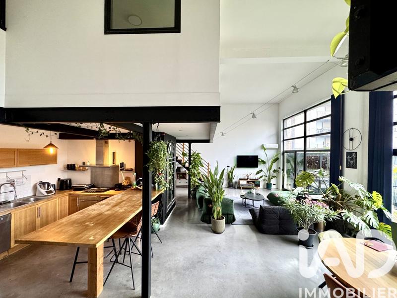 Loft - 185 m² - 5 pièces