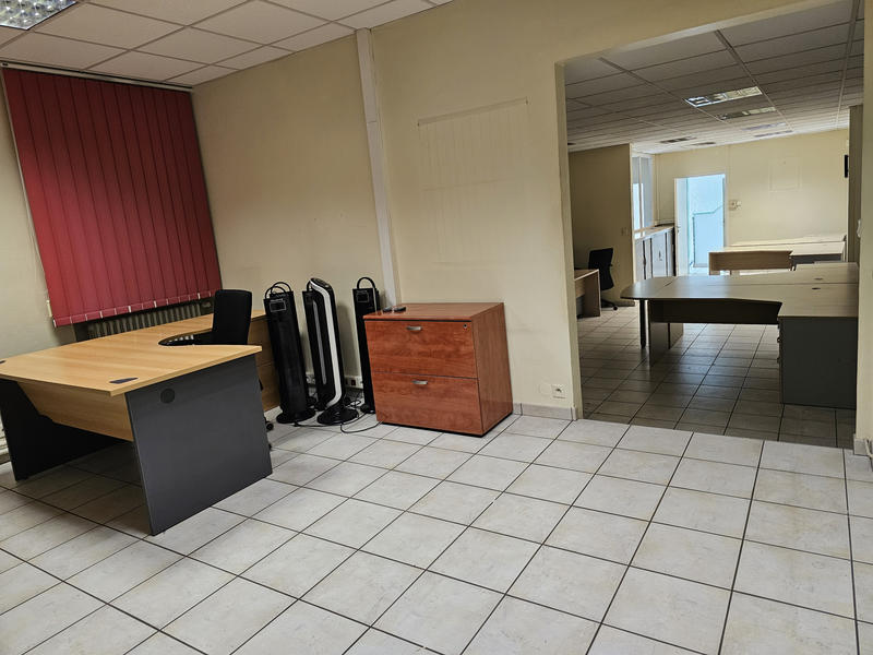 Bureau - 428 m² - 12 pièces