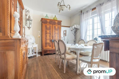 Maison contemporaine - 203 m² - 5 pièces