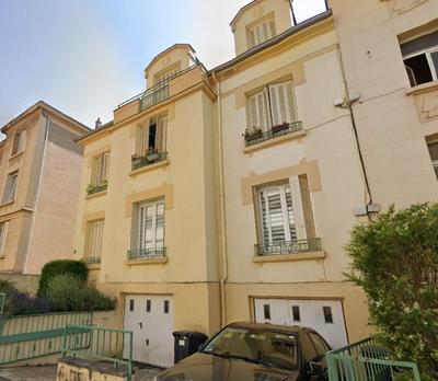 Appartement ancien - 60 m² - 3 pièces