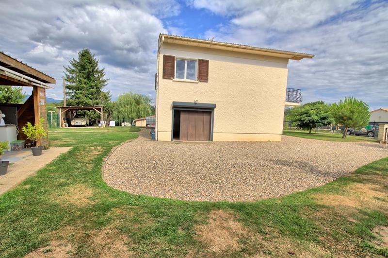 Maison traditionnelle - 181 m² - 7 pièces