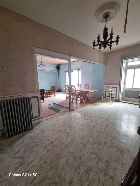 Maison de village - 250 m² - 10 pièces