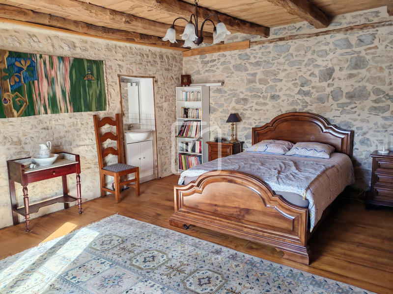 Maison - 190 m² - 5 pièces