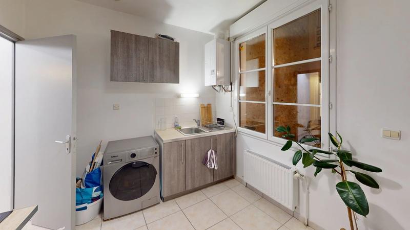 Immeuble - 196 m² - 8 pièces