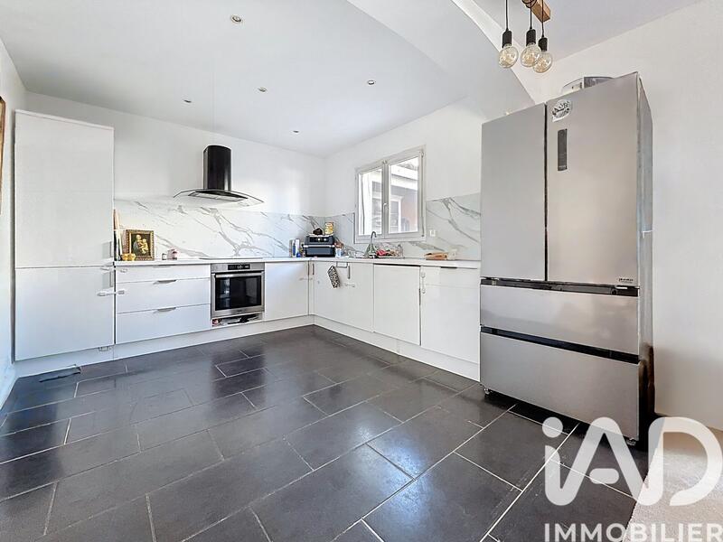 Maison - 104 m² - 4 pièces