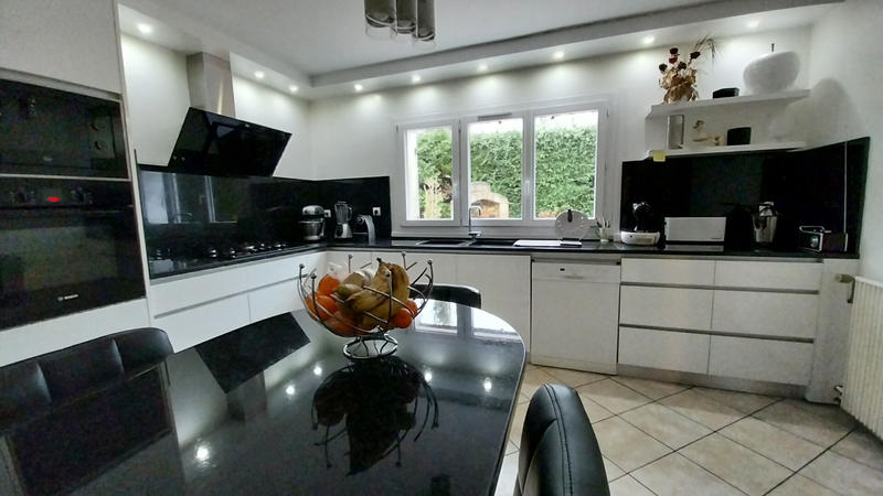 Maison - 160 m² - 6 pièces