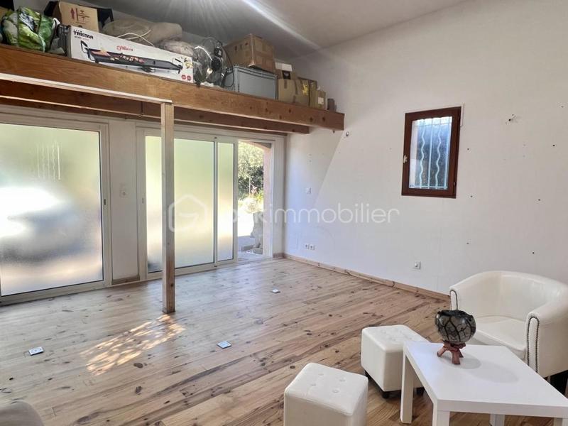 Maison traditionnelle - 187 m² - 7 pièces