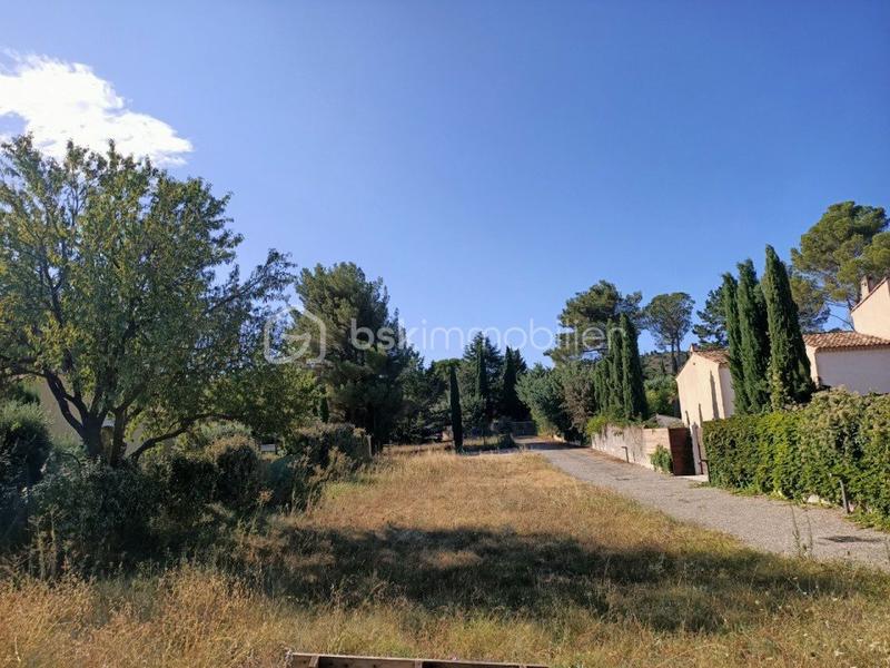 Terrain - 639 m²