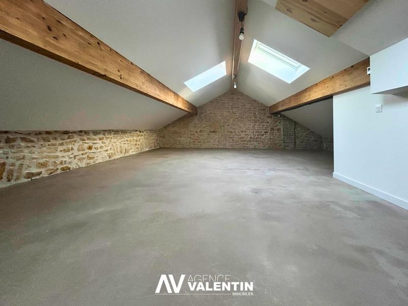 Maison - 221 m² - 9 pièces