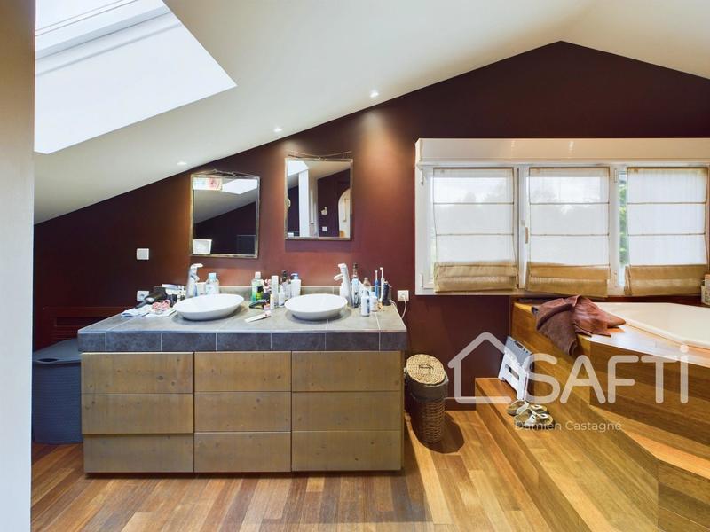 Villa - 290 m² - 7 pièces