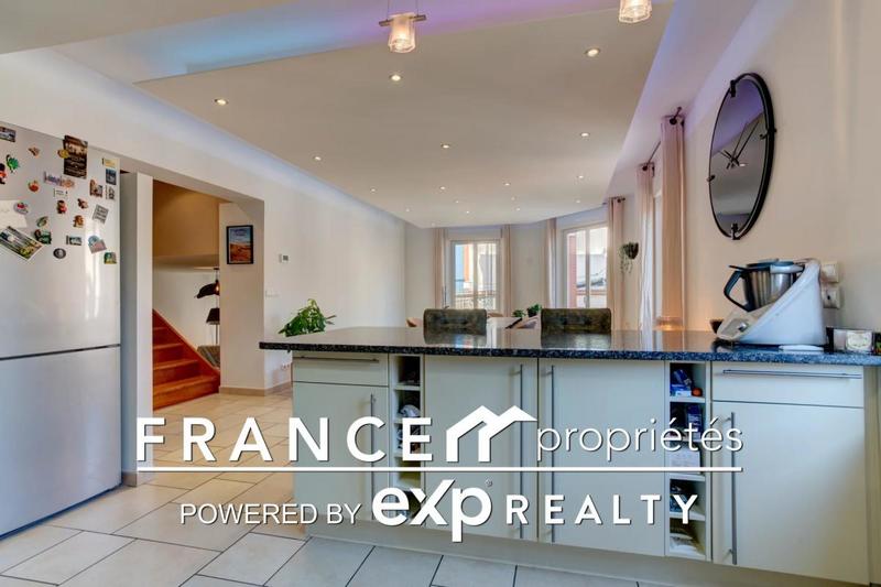 Maison de village - 167 m² - 6 pièces