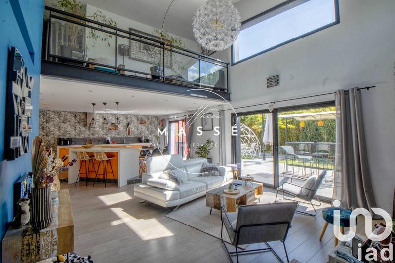 Maison de maîtres - 180 m² - 6 pièces