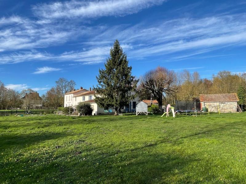 Longère - 200 m² - 7 pièces