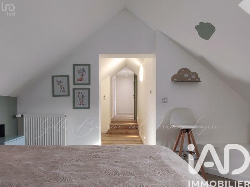 Maison - 165 m² - 8 pièces