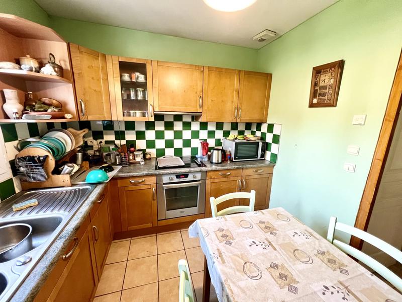 Maison traditionnelle - 96 m² - 4 pièces