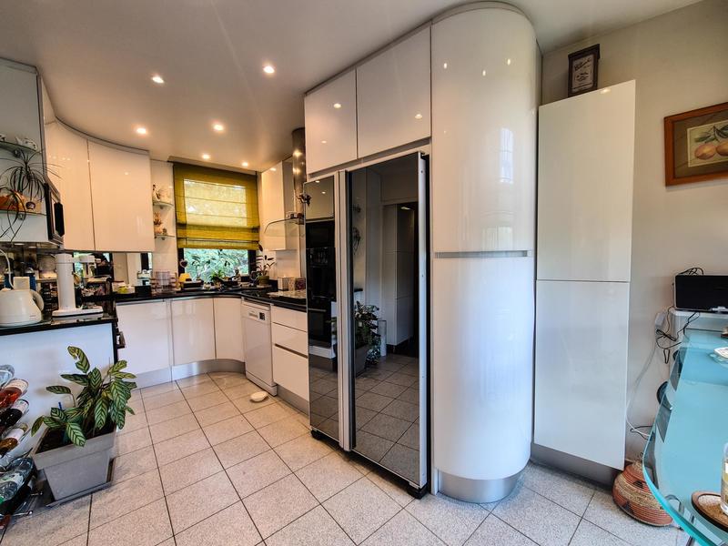 Appartement - 113 m² - 4 pièces