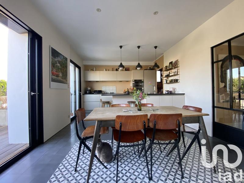 Maison - 207 m² - 7 pièces