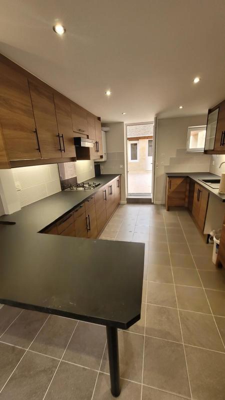 Maison - 90 m² - 6 pièces