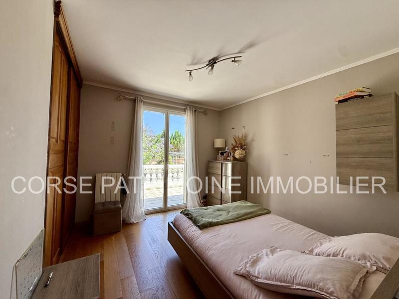 Villa - 280 m² - 9 pièces