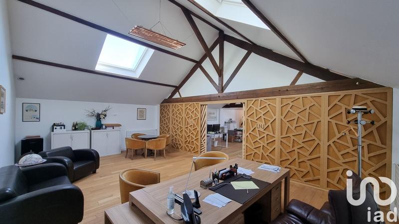 Maison - 329 m² - 10 pièces