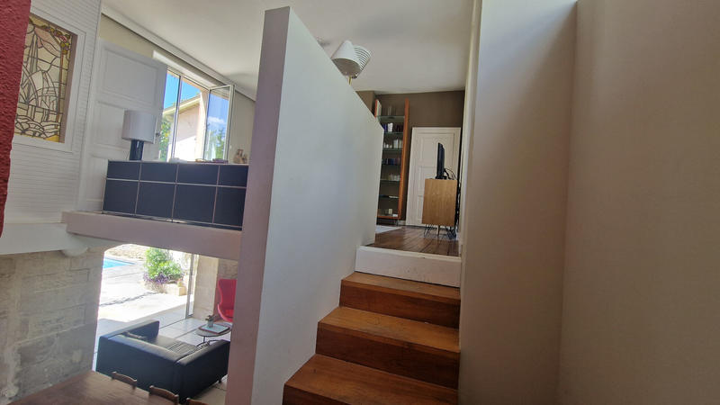 Maison - 205 m² - 9 pièces