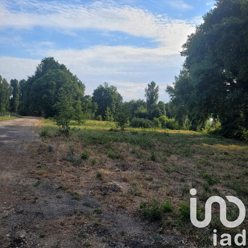 Terrain - 1 900 m²