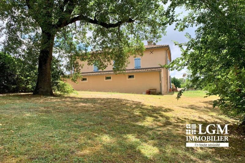 Maison de maîtres - 213 m² - 3 pièces