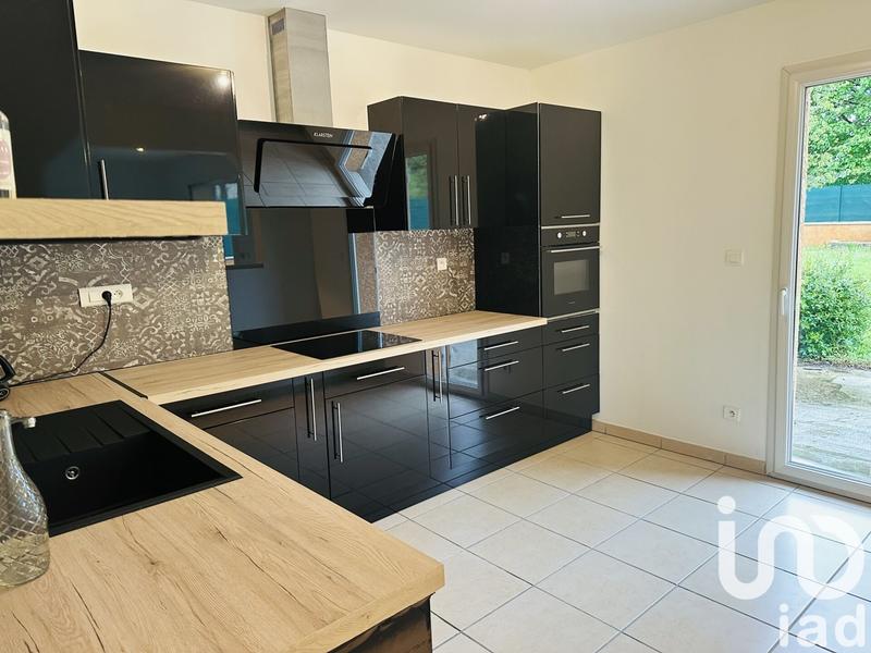 Maison - 102 m² - 4 pièces