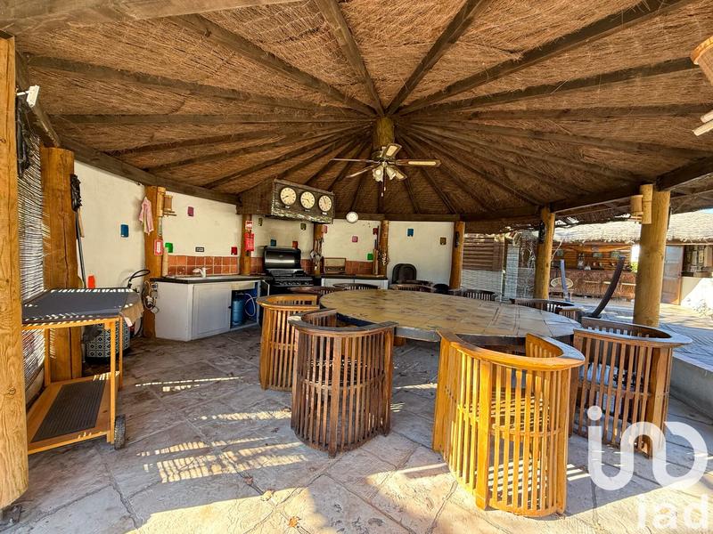 Maison - 400 m² - 14 pièces