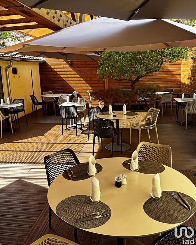 Local commercial - 200 m²