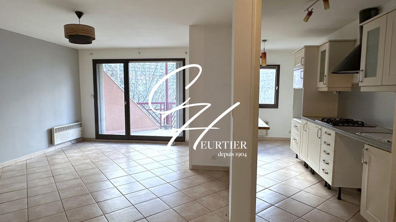 Appartement - 70 m² - 3 pièces