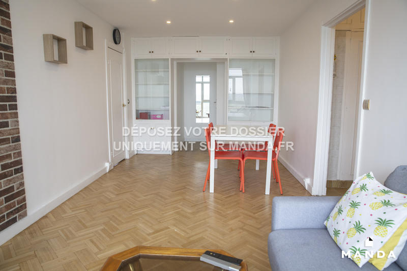 Chambre - 10 m² - 4 pièces