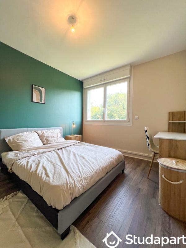 Chambre - 11 m² - 1 pièce