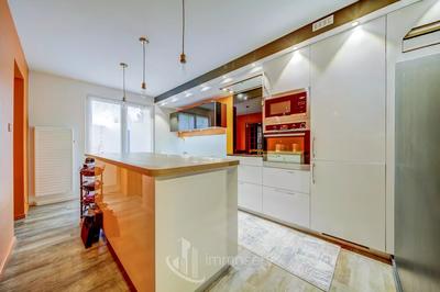 Maison - 138 m² - 6 pièces