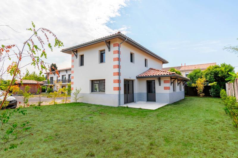 Maison - 143 m² - 6 pièces