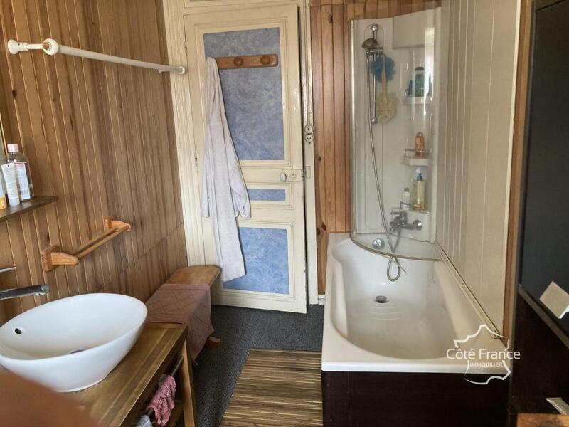 Maison - 193 m² - 8 pièces