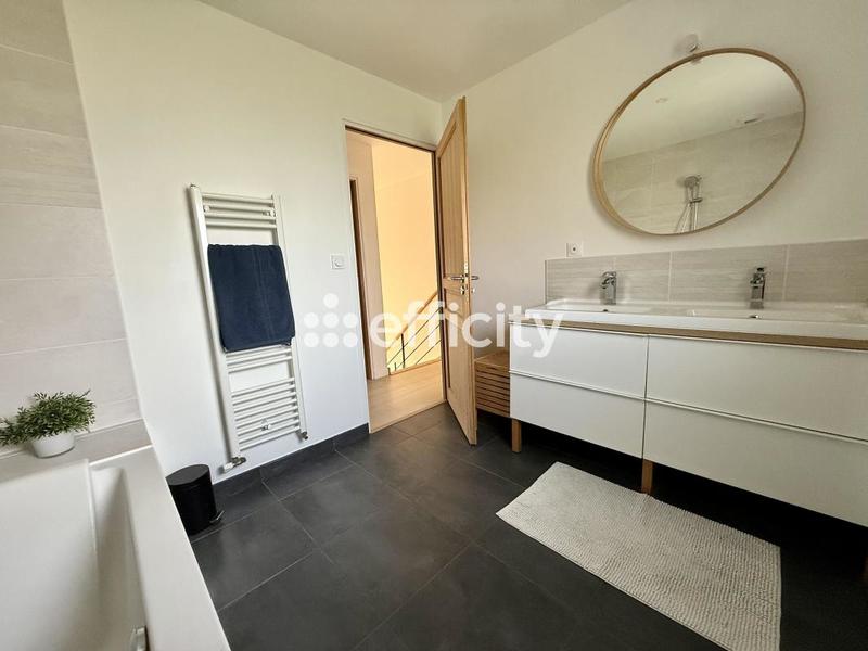 Pavillon - 101 m² - 6 pièces