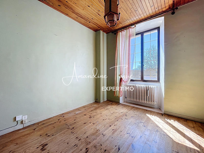 Maison - 204 m² - 6 pièces